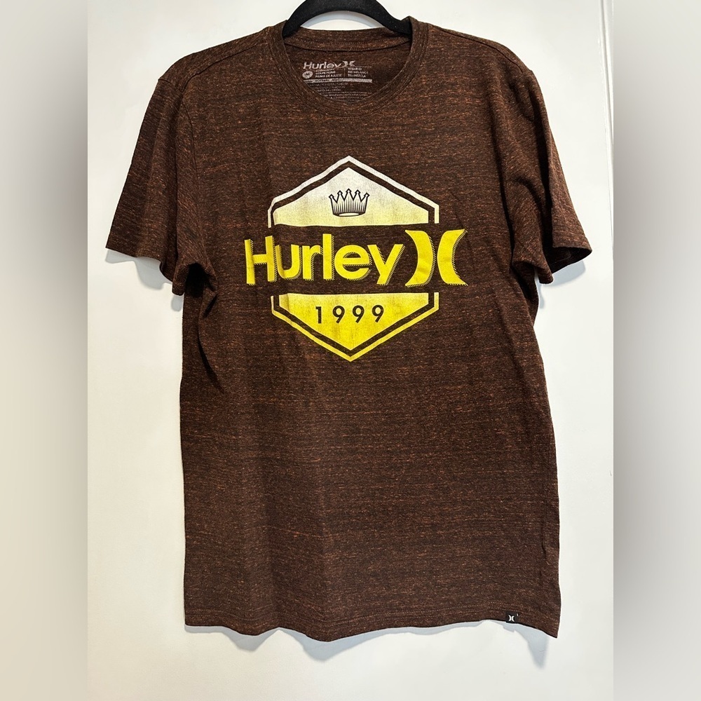 Hurley 1999 Medium Brown/Black Heathered Yellow White Crown Logo Graphic Tee.